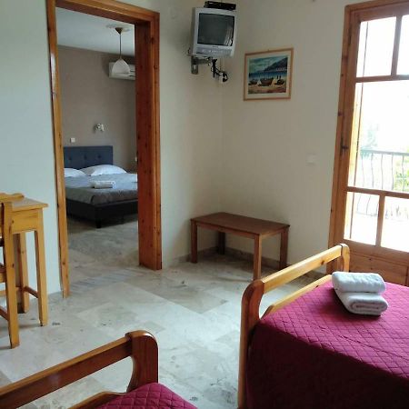 Orelia Pension Tolo Ngoại thất bức ảnh